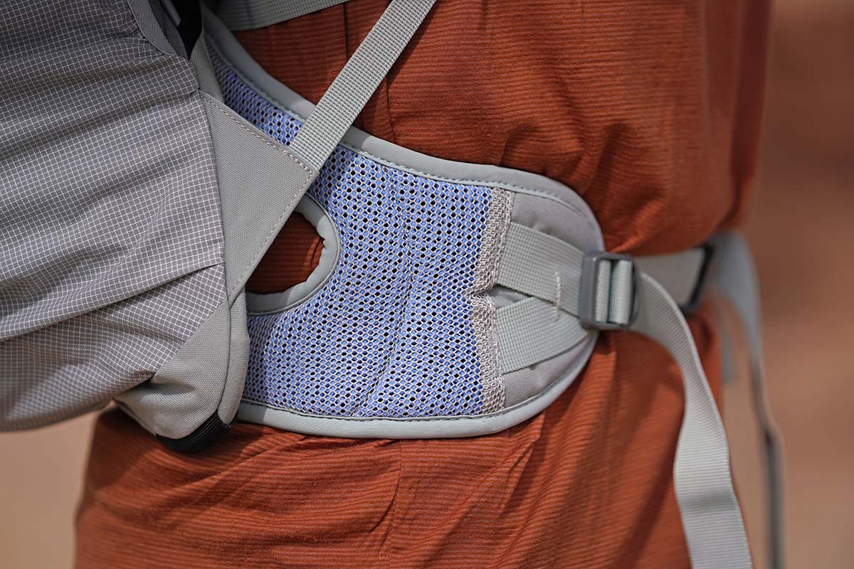 Osprey Levity 60 ultralight backpack (hip belt close-up)